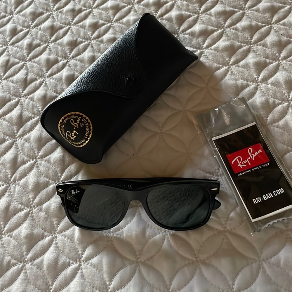 Ray - Ban Polarized Sunglasses